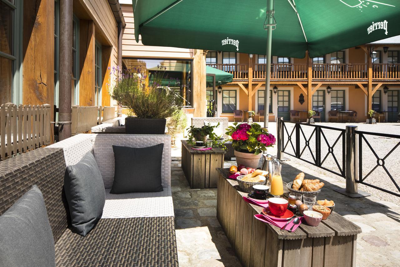 Hotel Et Spa Le Lion D'Or Pont-Évêque Exteriér fotografie
